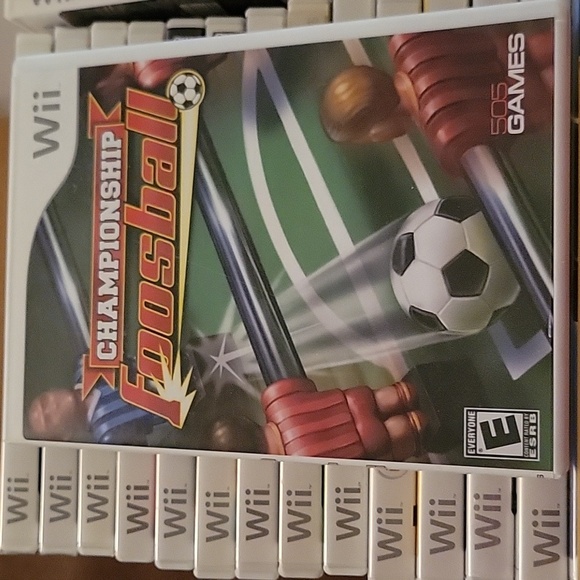 Championship Foosball - Wii Game No Visable Stratches Original Case & Papers - Picture 1 of 5